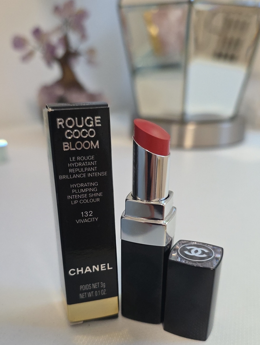 AUTH CHANEL Rouge Coco Bloom Hydrating Plumping Lip Color 132 Vivacity